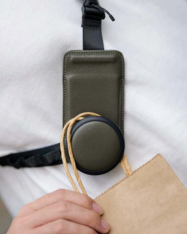 Minimalist Wallet with Sustainable Materials – Compact & Durable Design